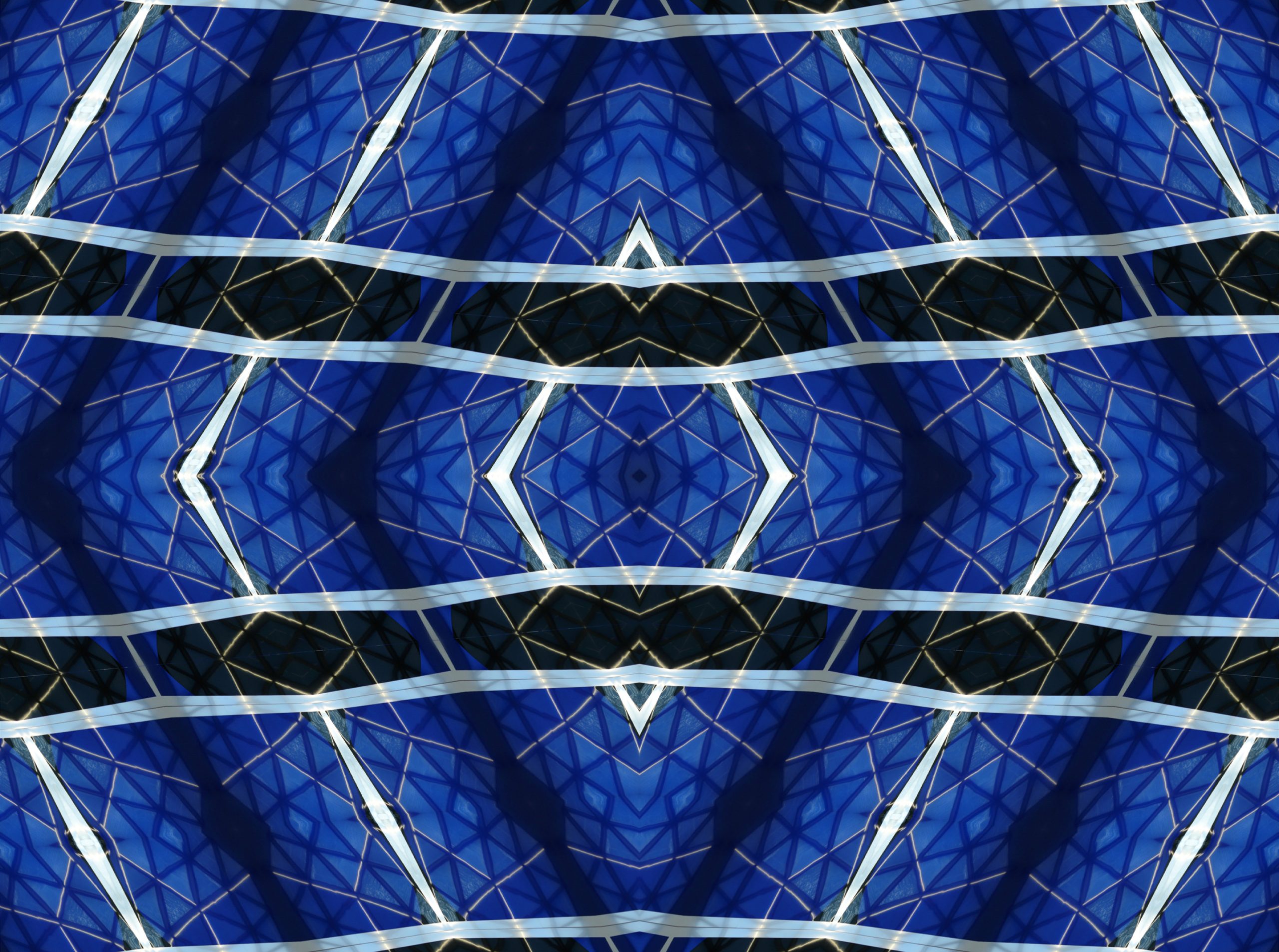 EB 01